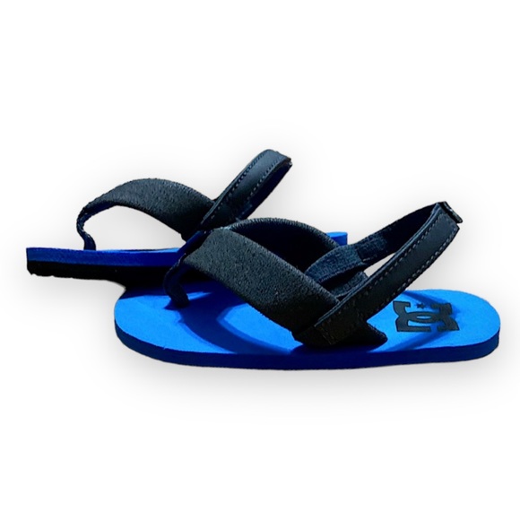 DC toddler flip flops / sandals. NWT - Picture 2 of 5